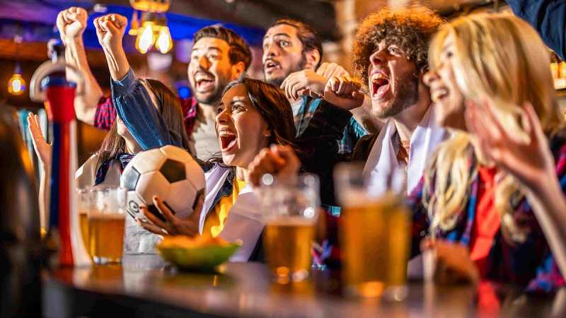 Fan Culture: Supporter Groups, Travel, and Atmosphere
